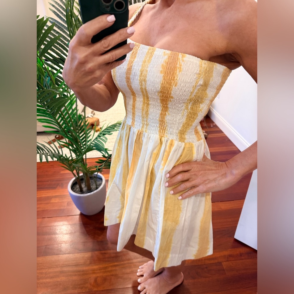 One shoulder roushed Yellow and White  Dress